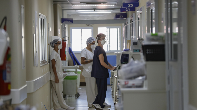 Covid-19: 1.254 θάνατοι το τελευταίο 24ωρο στη Βραζιλία