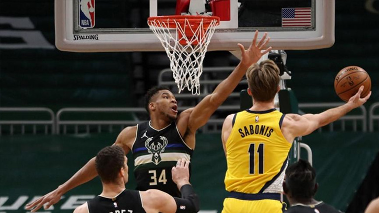 ΝΒΑ: Νίκη των Μπακς με triple double του Αντετοκούνμπο