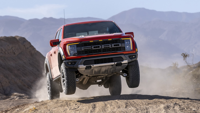 To F-150 Raptor είναι ανίκητο σε κάθε έδαφος. 