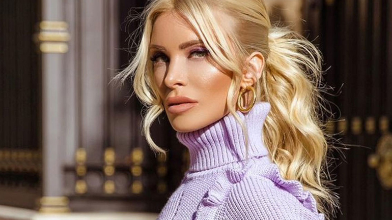 Η εξομολόγηση της Κατερίνας Καινούργιου: «Έκανα εκπομπή και άκουγα στο ακουστικό σκ@σε γλάστρα»