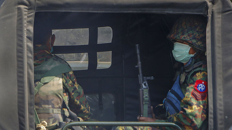 Πραξικόπημα στη Μιανμάρ: Ο στρατός έχει μπλοκάρει την πρόσβαση στο Facebook