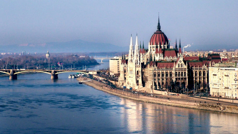 Η Ουγγαρία προβλέπει διψήφια οικονομική ανάκαμψη το β’ τρίμηνο