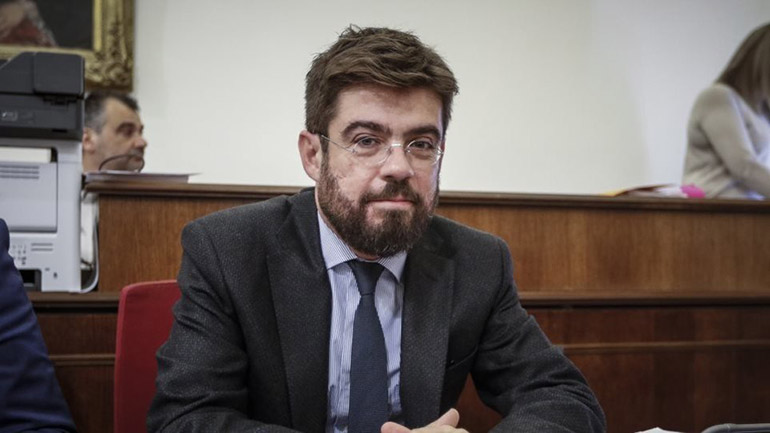 Θετικός στον κορωνοϊό ο πρώην υπουργός Δικαιοσύνης Μιχάλης Καλογήρου – Νοσηλεύεται σε νοσοκομείο