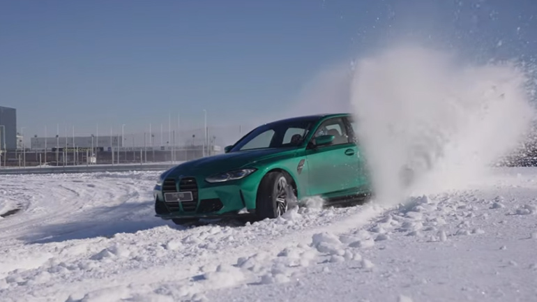 Ντριφτάροντας στο χιόνι με τη BMW M3