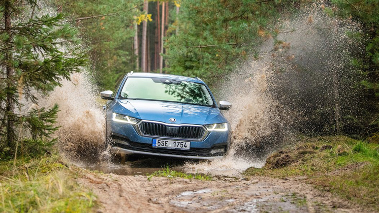 Τετρακίνητη και εκπληκτικά ευρύχωρη η νέα Skoda Octavia Scout