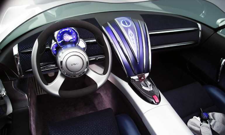 Φουτουριστικό εσωτερικό για το FXS της Toyota.