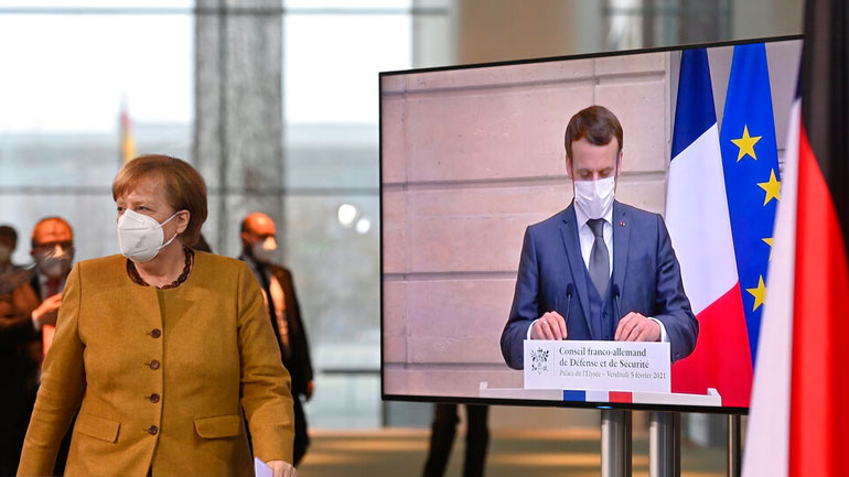 Μακρόν και Μέρκελ στηρίζουν τη στρατηγική της Κομισιόν για τους εμβολιασμούς