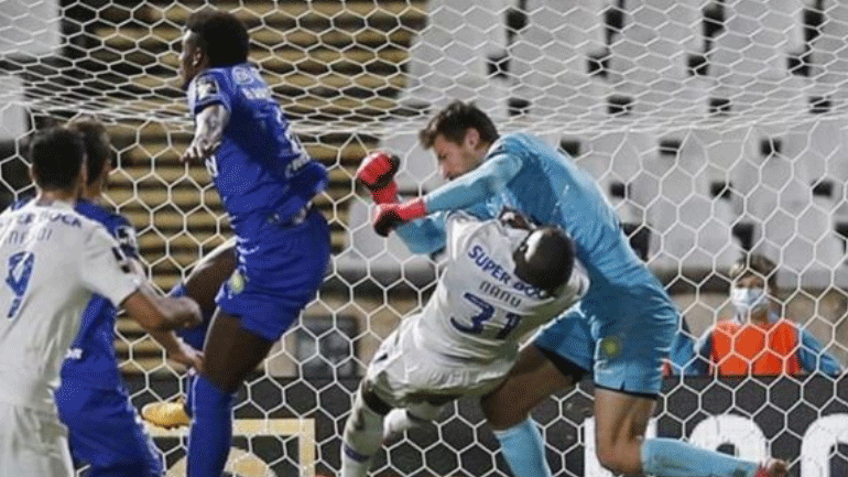 Πόρτο: Πήρε εξιτήριο από το νοσοκομείο ο Νανού