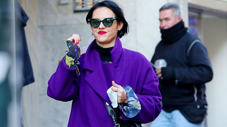 Το stylish παλτό της Ραμόνας Βλαντή που θα σας κρατήσει ζεστές όλον τον χειμώνα
