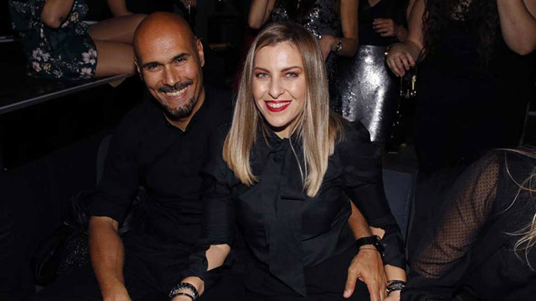 «Η μαμά μου είναι κοντή» – Η έκθεση της 8χρονης κόρης του Δημήτρη Σκουλού