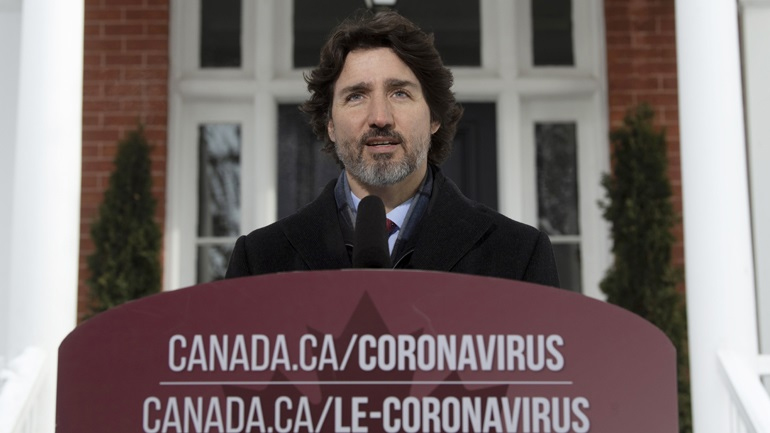 Covid-19: Ο Τριντό δικαιολογεί την προσφυγή του Καναδά στο πρόγραμμα Covax