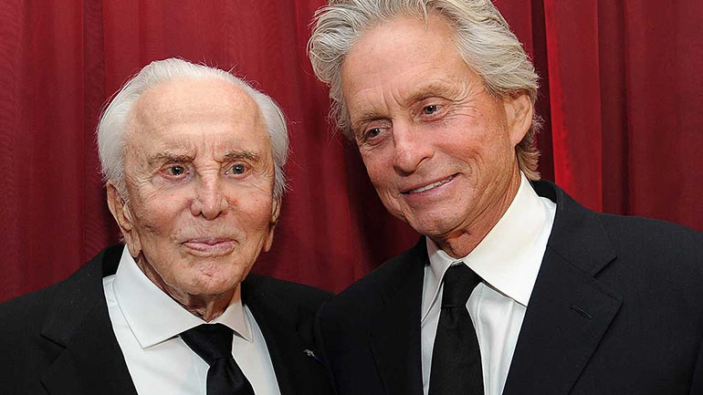 Michael Douglas: Το συγκινητικό post για την επέτειο θανάτου του πατέρα του, Kirk Douglas