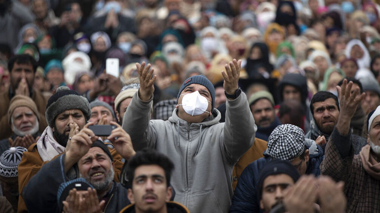 Πραγματοποιήθηκαν τουλάχιστον 5,3 εκατ. εμβολιασμοί στην Ινδία
