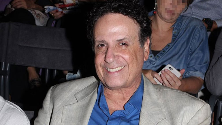 Ο Χάρης Ρώμας σχολιάζει τις καταγγελίες σε βάρος ηθοποιών: «Τους έφαγε η έπαρση!»