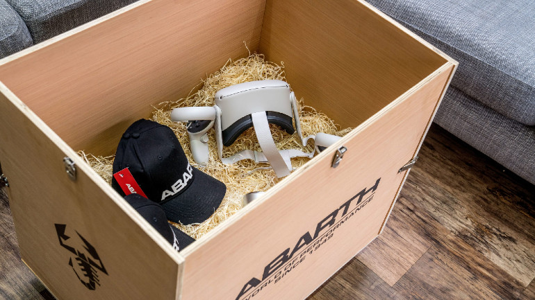 Το κουτί με τα εξαρτήματα για μια ξεχωριστή εμπειρία VR