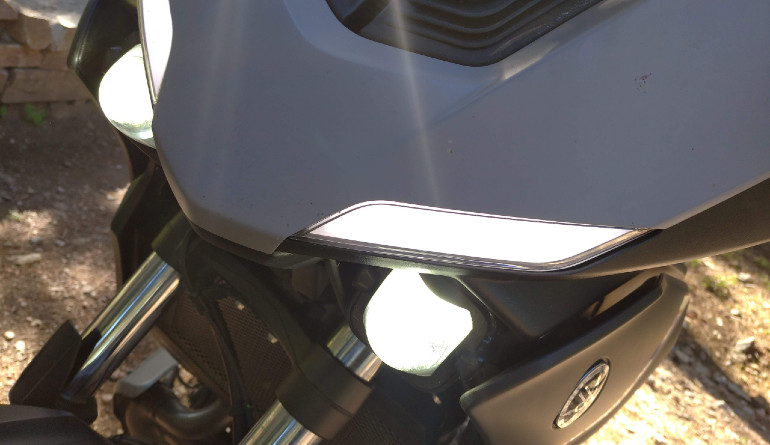 Η λεπτομέρεια κάνει τη διαφορά, ιδιαίτερα στο εμπρός μέρος του Tracer...