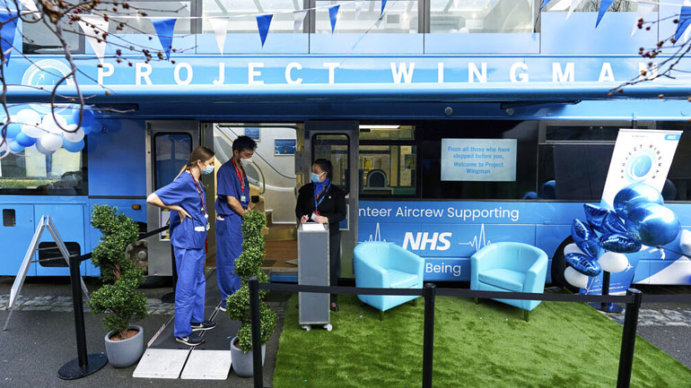 Βρετανία: Έφηβος συνέρχεται από κώμα έναν χρόνο μετά το ατύχημα που είχε και δεν γνωρίζει τίποτα για την πανδημία