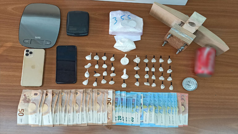 Είχε κρύψει την κοκαΐνη σε ειδική κρύπτη στο αυτοκίνητο