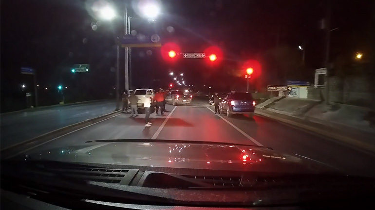 Καρτέλ ναρκωτικών επιχειρεί να κλέψει αυτοκίνητο