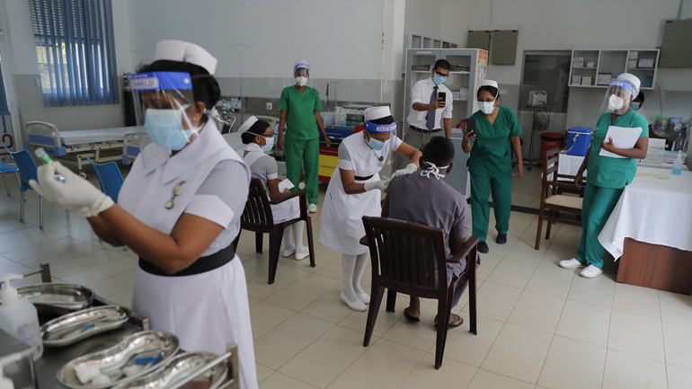 Μείωση των κρουσμάτων Covid-19 στην Ινδία