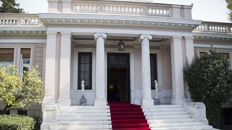 Ολοκληρώθηκε η έκτακτη σύσκεψη στο Μαξίμου – Σήμερα αποφασίζονται τα ενδεχόμενα νέα μέτρα