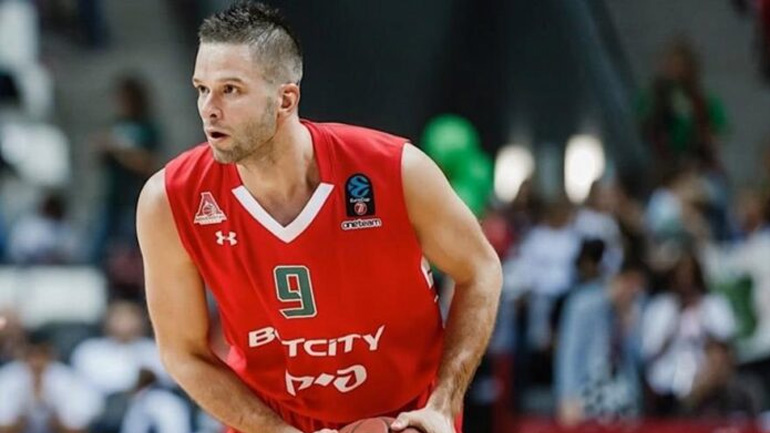 Διαψεύδει το ενδιαφέρον για τον Καλνιέτις ο Παναθηναϊκός