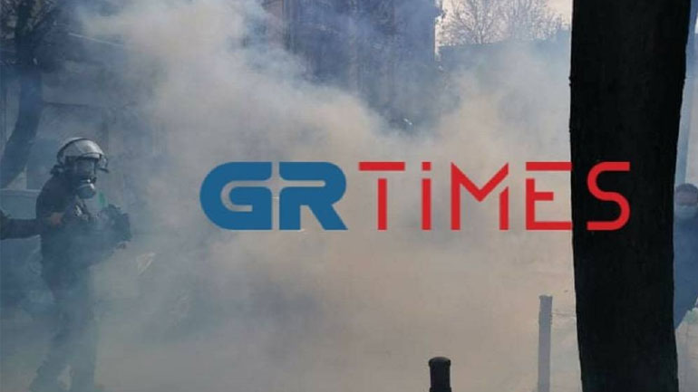 Επεισόδια τώρα στο Υπουργείο Μακεδονίας-Θράκης