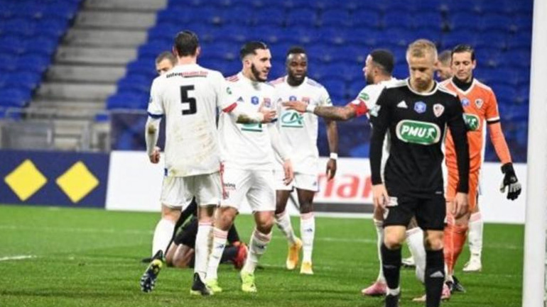 Γαλλία: Άνετη πρόκριση για τη Λιόν στο Κύπελλο, 5-1 την Αζαξιό