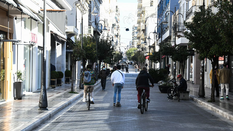 Oλικό lockdown και στην Αχαΐα εισηγείται η Επιτροπή Εμπειρογνωμόνων