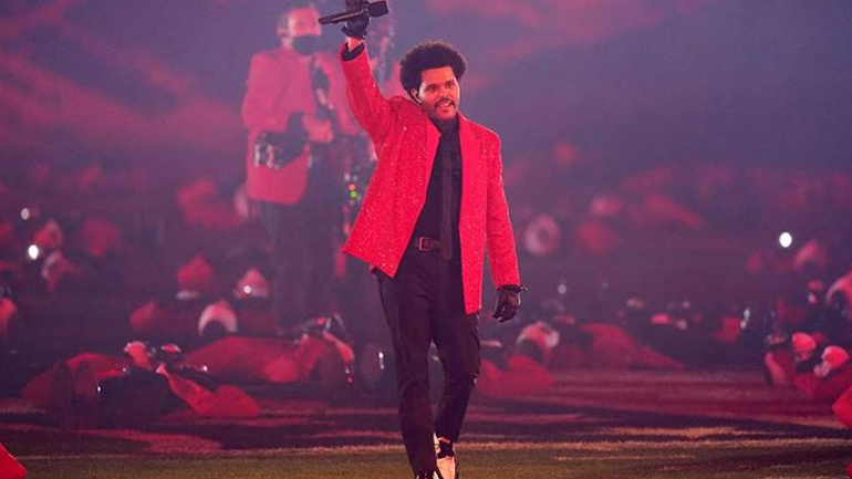 The Weeknd: Ο οίκος Givenchy υπέγραψε την iconic εμφάνισή του στο Super Bowl