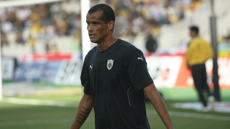 Ο Ριβάλντο «στηρίζει» τον Ζιντάν