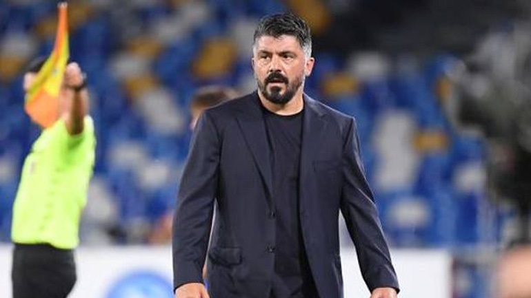 Νάπολι: Στην πόρτα της εξόδου ο Γκατούζο