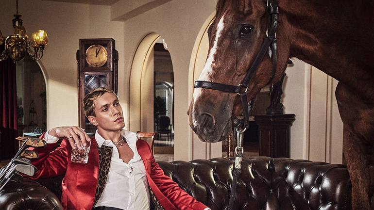 Η εξομολόγηση του Έντουαρντ Στεργίου για το bullying που δέχτηκε λόγω της καταγωγής του