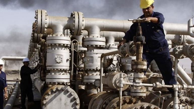 IEA: Η επανεξισορρόπηση της αγοράς πετρελαίου παραμένει “εύθραυστη”