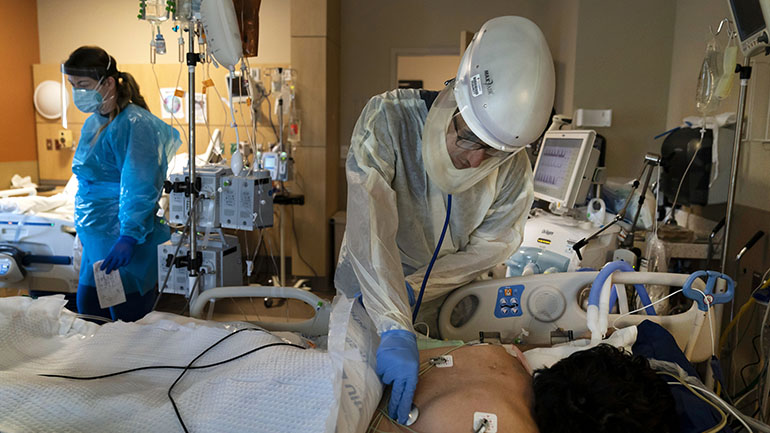 Οι ΗΠΑ θα μπορούσαν να έχουν αποτρέψει το 40% των θανάτων από Covid-19