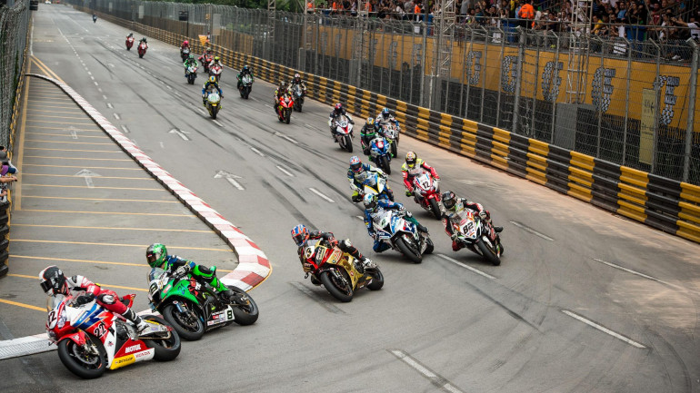 Ένας γύρος στο Macau GP με Yamaha R1