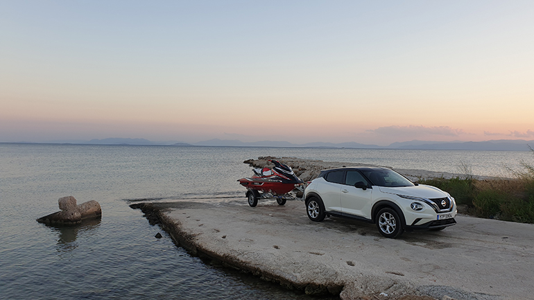 Σχεδόν τα μισά αυτοκίνητα που ταξινομήθηκαν τον Ιανουάριο στην Ελλάδα ήταν βενζινοκίνητα (στη φωτό το Nissan Juke με κινητήρα βενζίνης χωρητικότητας 1.0 λίτρου).