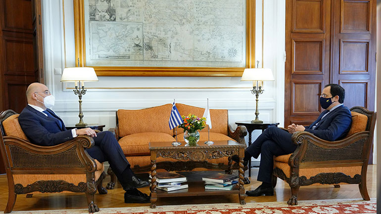 Συνάντηση Δένδια-Χριστοδουλίδη