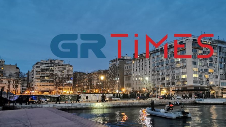 Θεσσαλονίκη: Κινητοποίηση για άνδρα που βούτηξε στον Θερμαϊκό