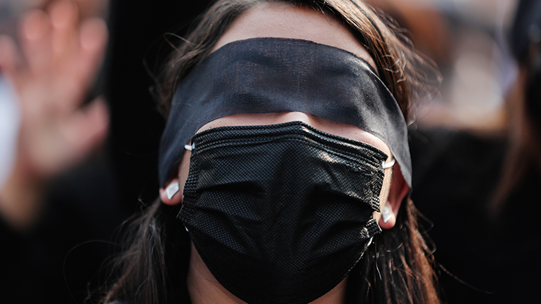 Νεπάλ: Διαδήλωση εκατοντάδων ανθρώπων μετά τον βιασμό και τη δολοφονία μιας έφηβης