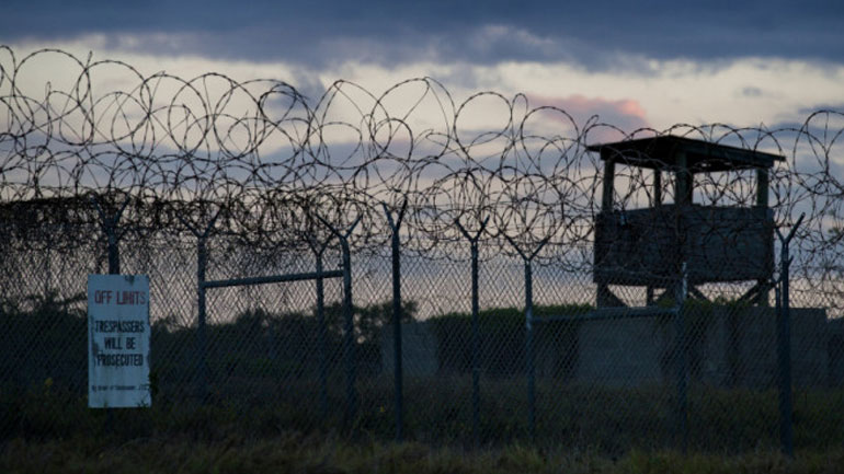 Ο Λευκός Οίκος επιβεβαιώνει ότι ο Μπάιντεν θα κλείσει τη φυλακή του Γκουαντάναμο