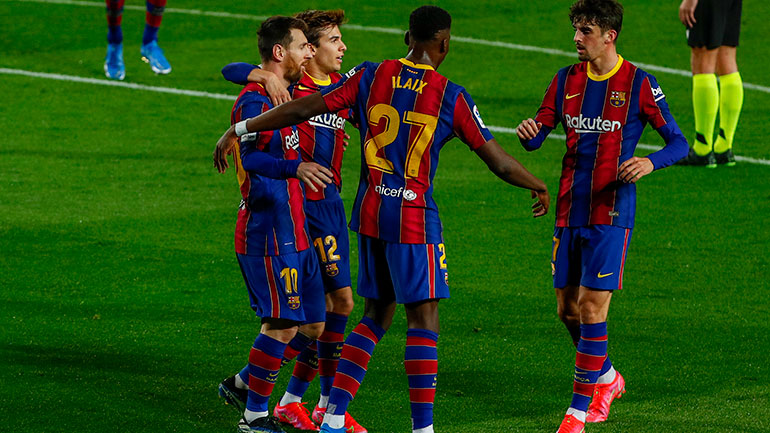«Έπιασε» τη Ρεάλ η Μπαρτσελόνα, 5-1 την Αλαβές