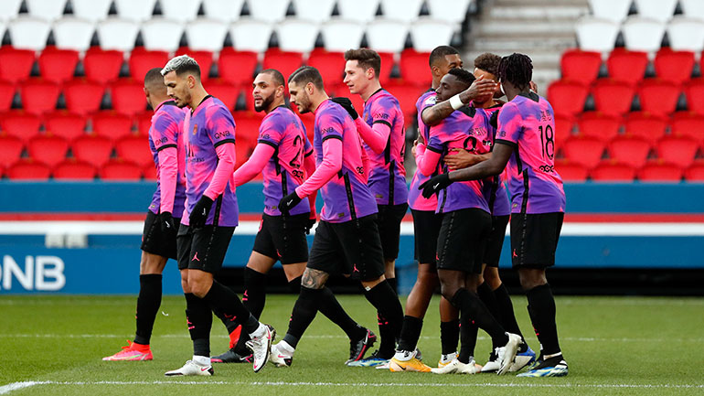 Έπιασε… κορυφή η Παρί, 2-1 τη Νις