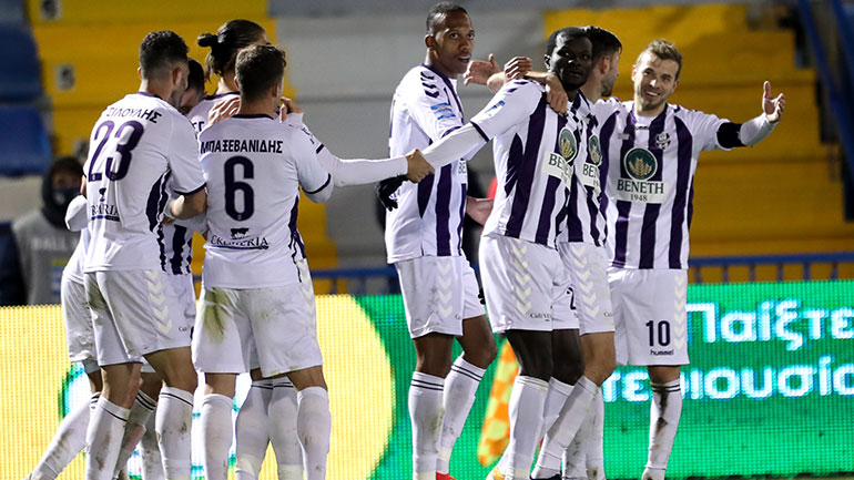 «Τρίποντο» ο Απόλλων Σμύρνης, 2-1 τον Ατρόμητο