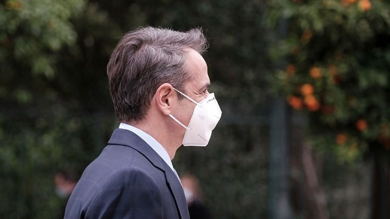 Στο εμβολιαστικό κέντρο Αμαρουσίου ο πρωθυπουργός