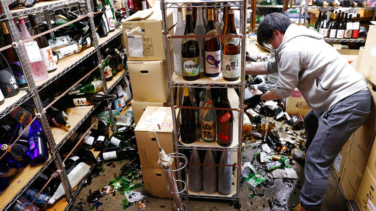 Συγκλονιστικά βίντεο από τον σεισμό 7,1 Ρίχτερ στην Ιαπωνία – Τραυματίες και διακοπές ρεύματος