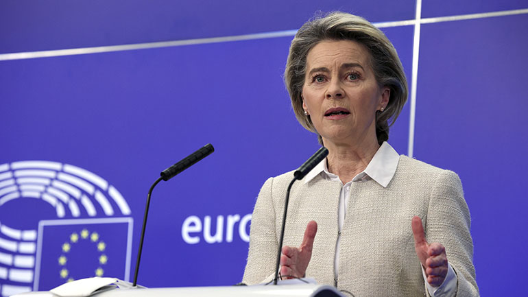 Ούρσουλα Φον ντερ Λάιεν: Χαιρετίζω την πρωτοβουλία του Έλληνα πρωθυπουργού για το πιστοποιητικό εμβολιασμού