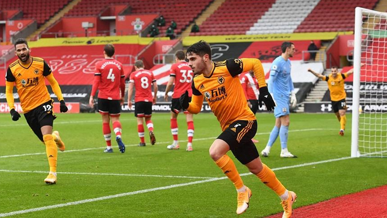 Αγγλία: Σπουδαία νίκη της Γουλβς, 2-1 τη Σαουθάμπτον