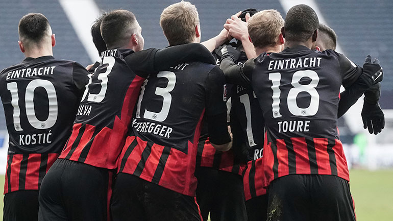 «Φουλάρει» για το Champions League η Άιντραχτ, 2-0 την Κολωνία