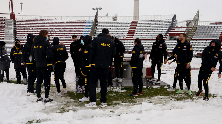 Super League: «Τη Δευτέρα στις 17:15 το ματς ΑΕΛ-ΑΕΚ»